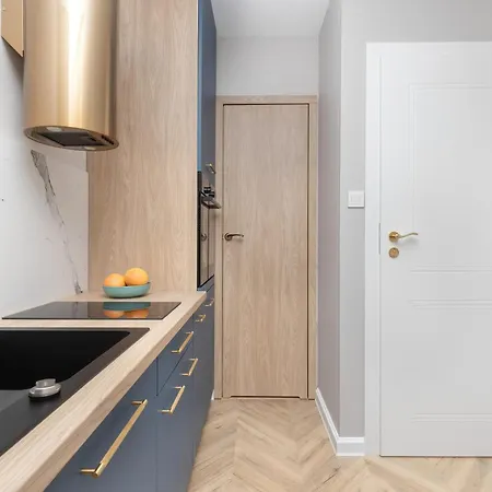 Comfortable And Stylish In By Renters