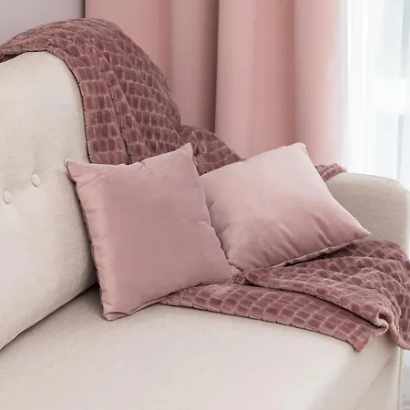 Comfortable And Stylish In By Renters