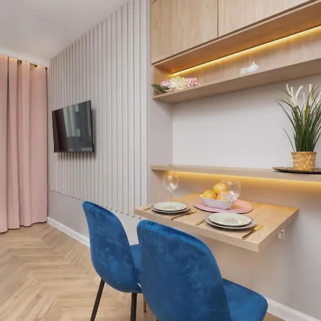 Comfortable And Stylish In By Renters * Gdansk